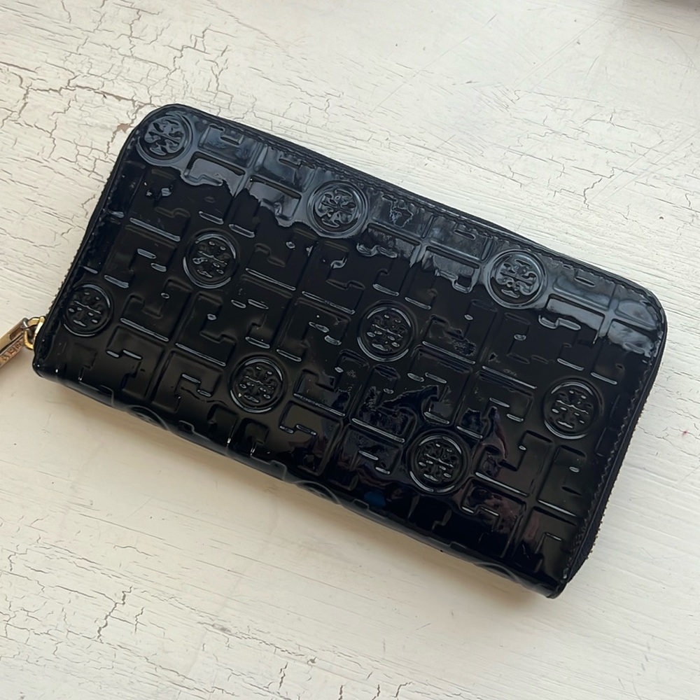 Tory Burch Patent Leather Ziparound Wallet